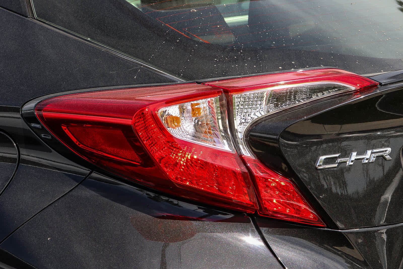 Used 2020 Toyota C-HR XLE image 7