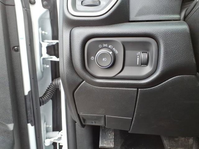 New 2026 RAM 3500 Tradesman w/ Chrome Appearance Group A AWD/4WD image 16