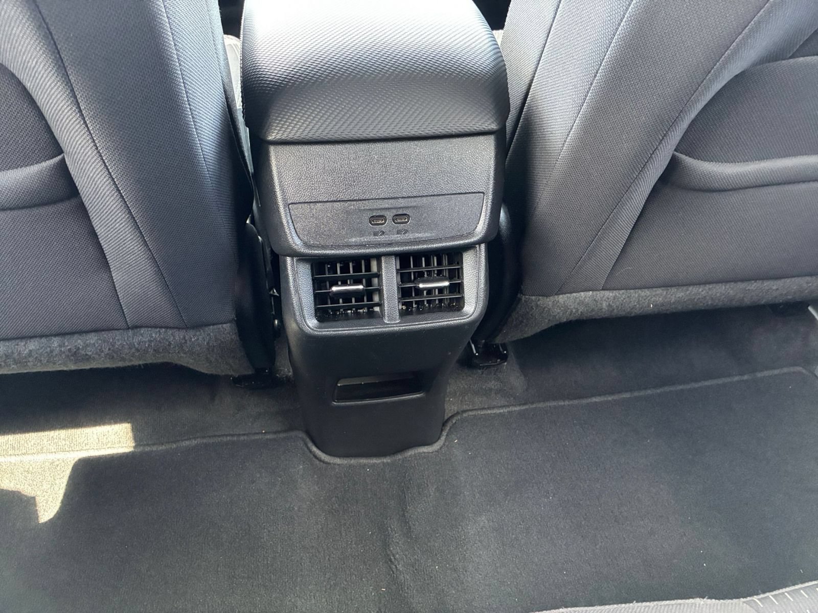 Used 2025 Chevrolet Equinox LT FWD image 18