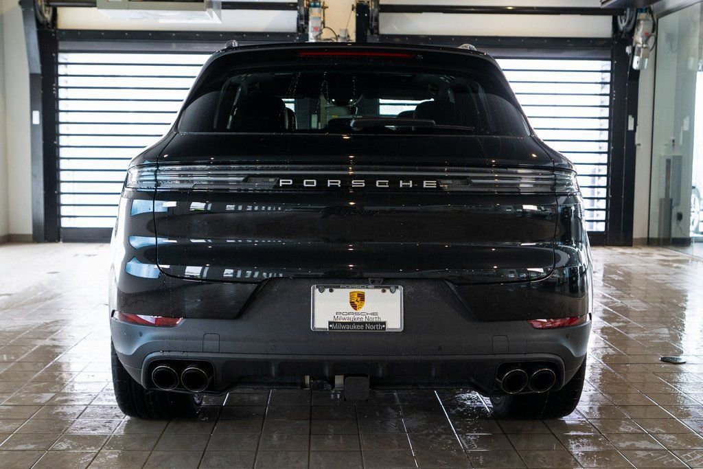 New 2026 Porsche Cayenne S AWD/4WD image 10
