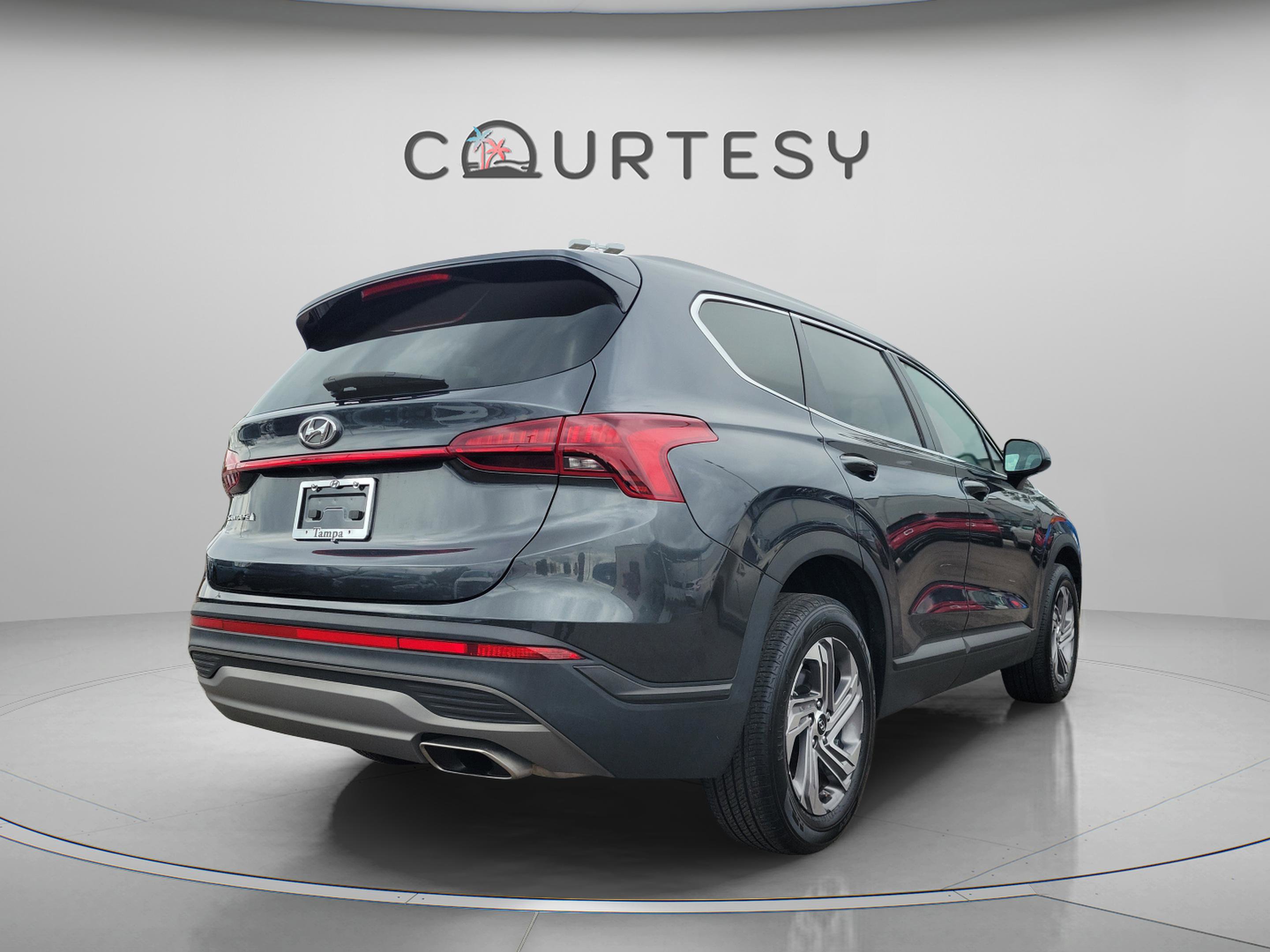 Certified 2023 Hyundai Santa Fe SE image 3