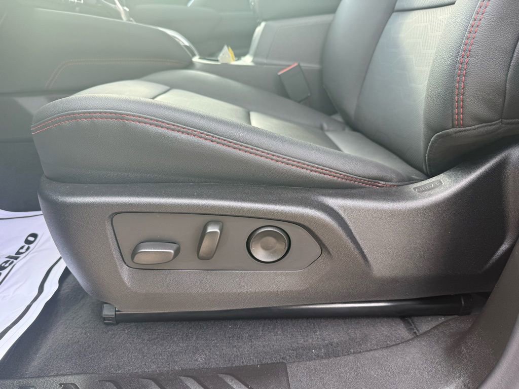 Used 2026 Chevrolet Colorado Z71 w/ Technology Package image 25