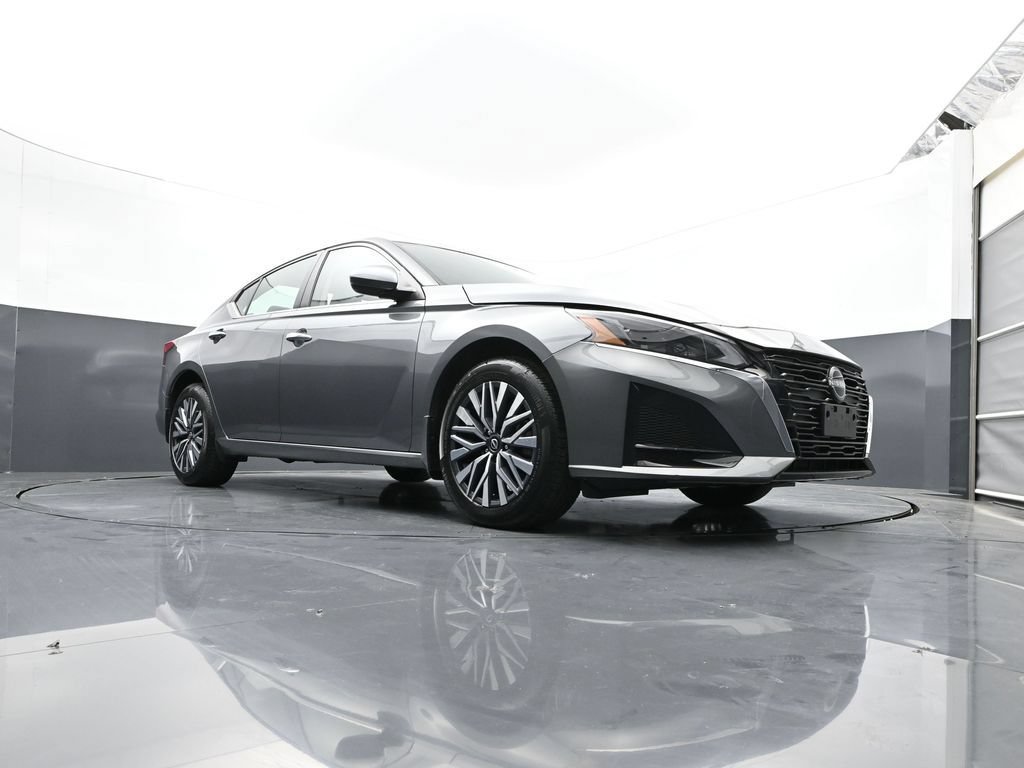 Certified 2023 Nissan Altima 2.5 SV w/ SV Premium Package AWD/4WD image 53