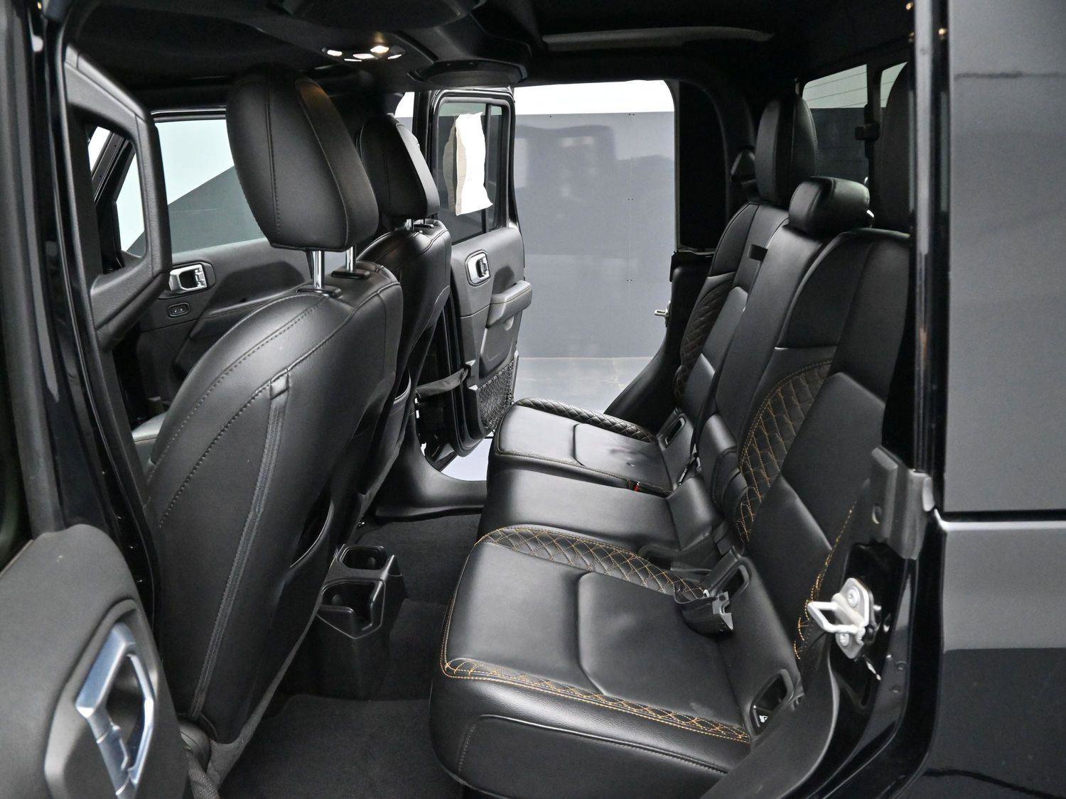 Used 2021 Jeep Gladiator Overland image 29