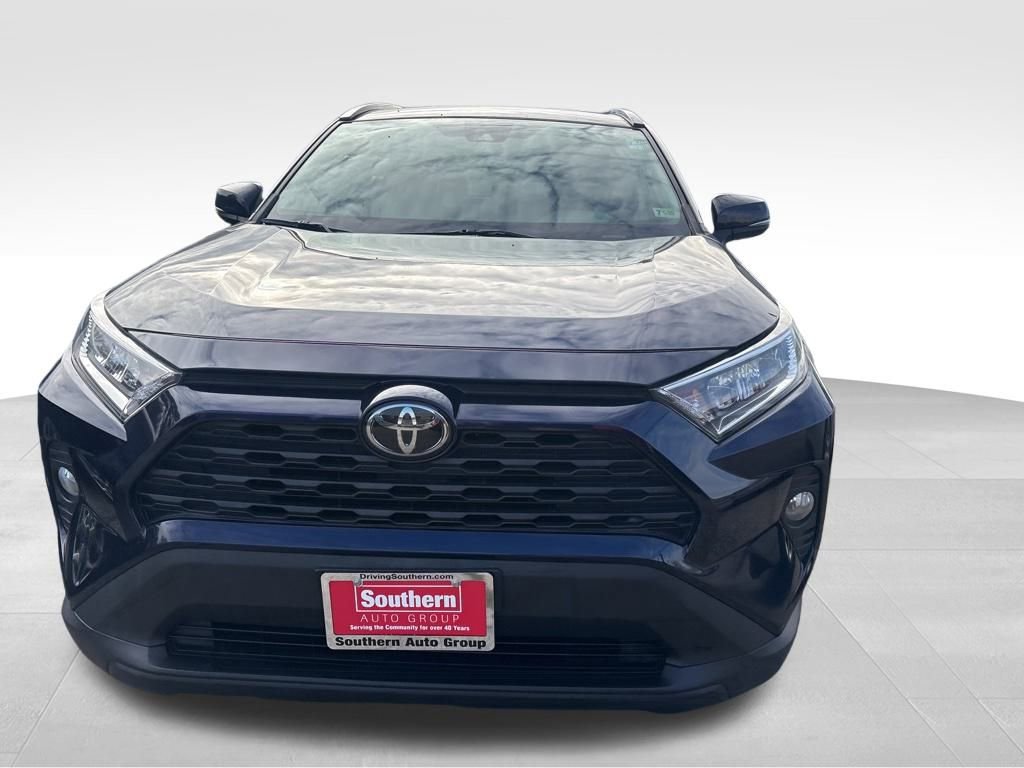 Used 2020 Toyota RAV4 XLE image 6