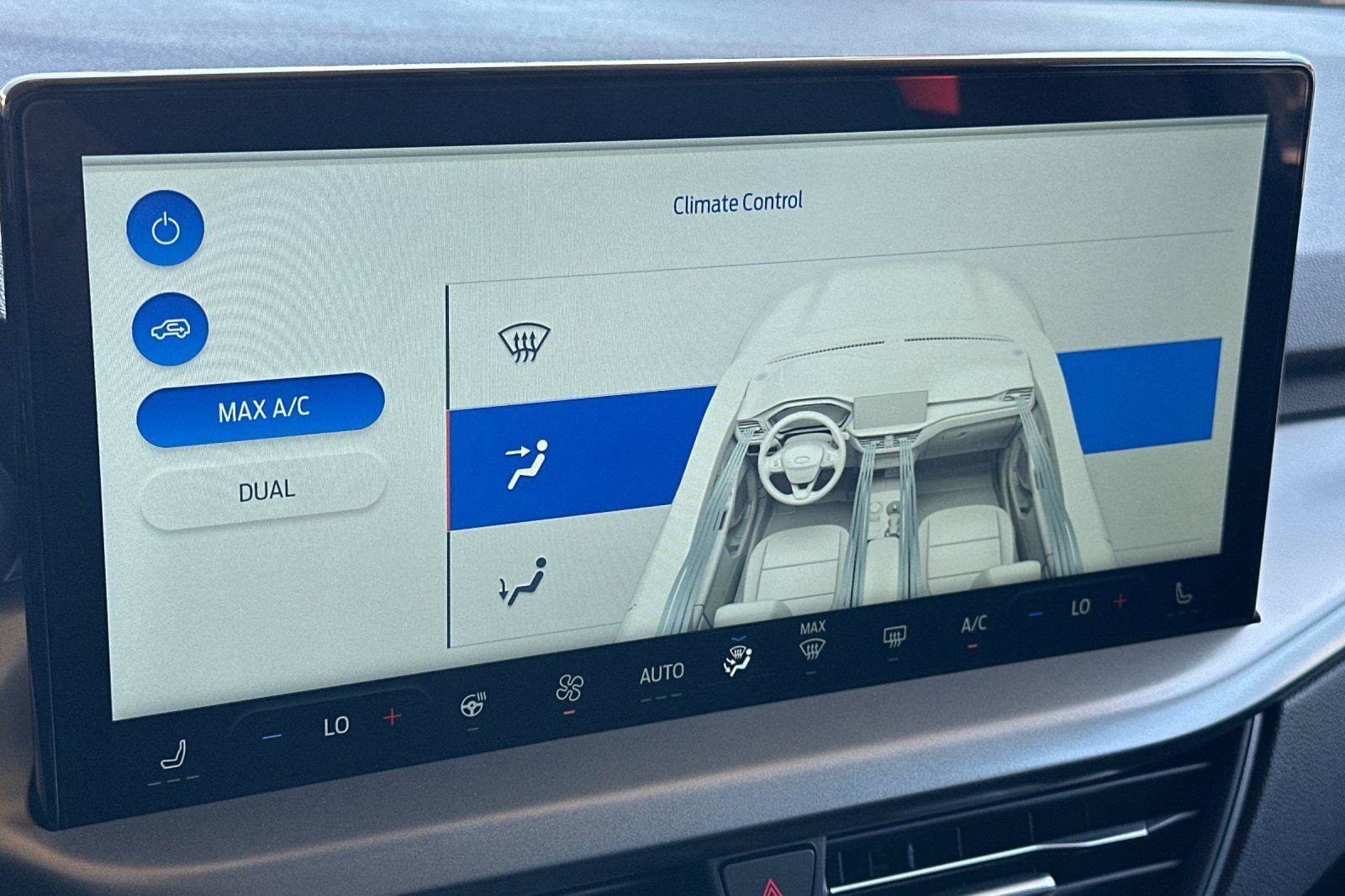 New 2025 Ford Escape SE image 18