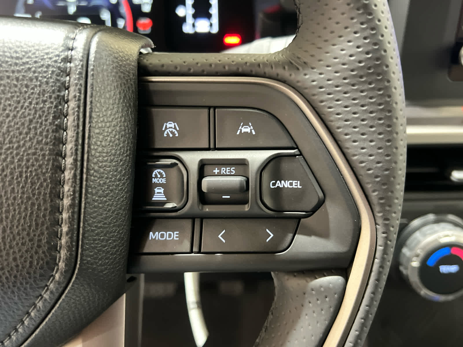 New 2026 Toyota 4Runner SR5 image 17