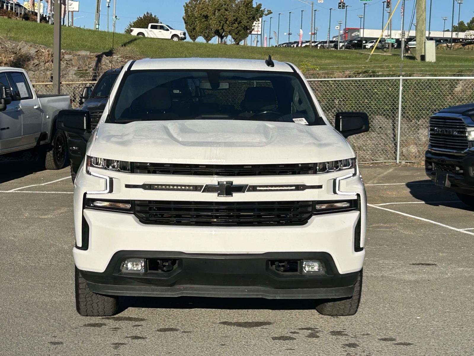 Used 2022 Chevrolet Silverado 1500 RST w/ Z71 Off-Road Package AWD/4WD image 2