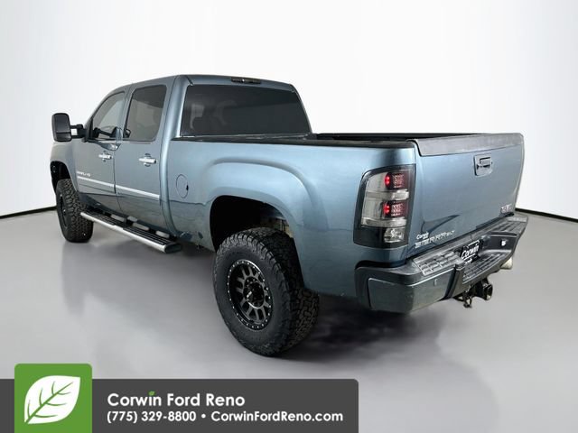 Used 2011 GMC Sierra 2500 Denali w/ Suspension Package, Off-Road AWD/4WD image 6