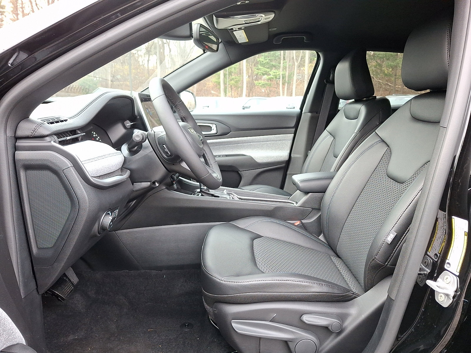 New 2026 Jeep Compass Latitude image 8