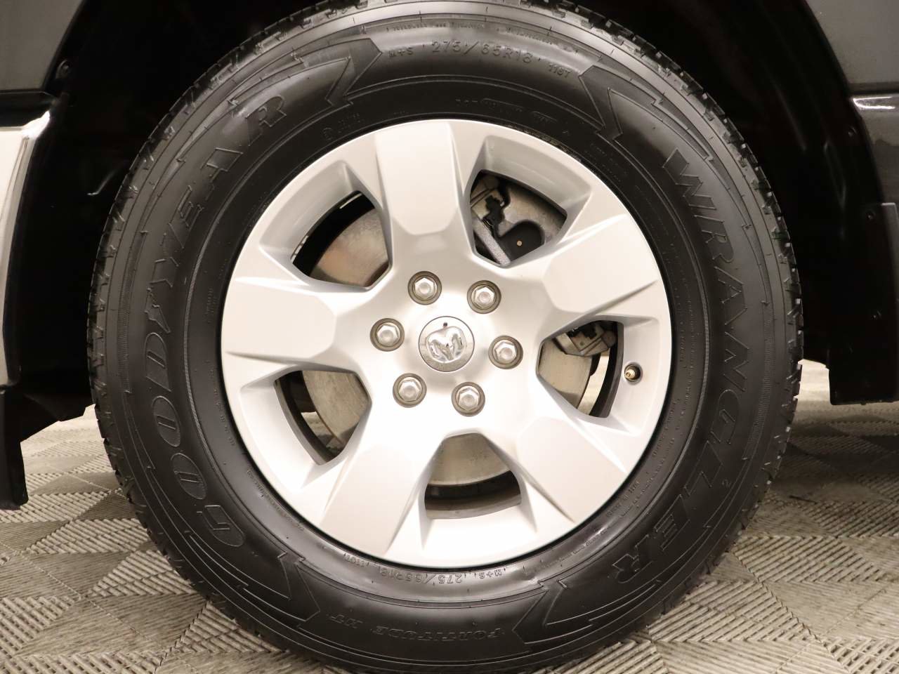 Used 2019 RAM 1500 Big Horn image 6