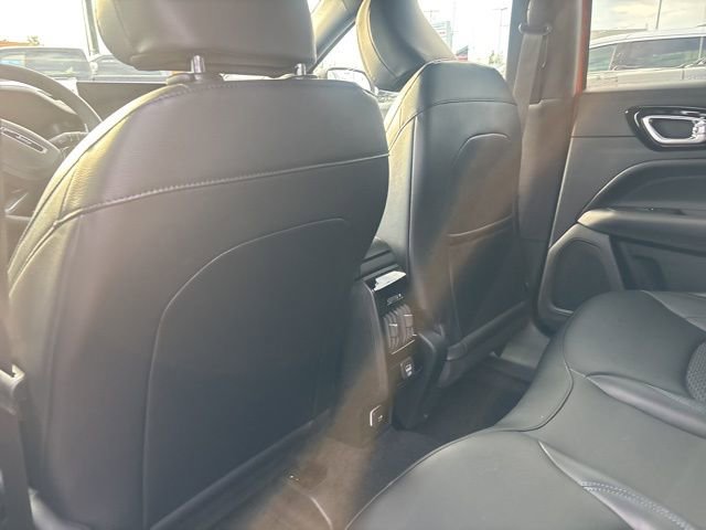 New 2026 Jeep Compass Latitude AWD/4WD image 15
