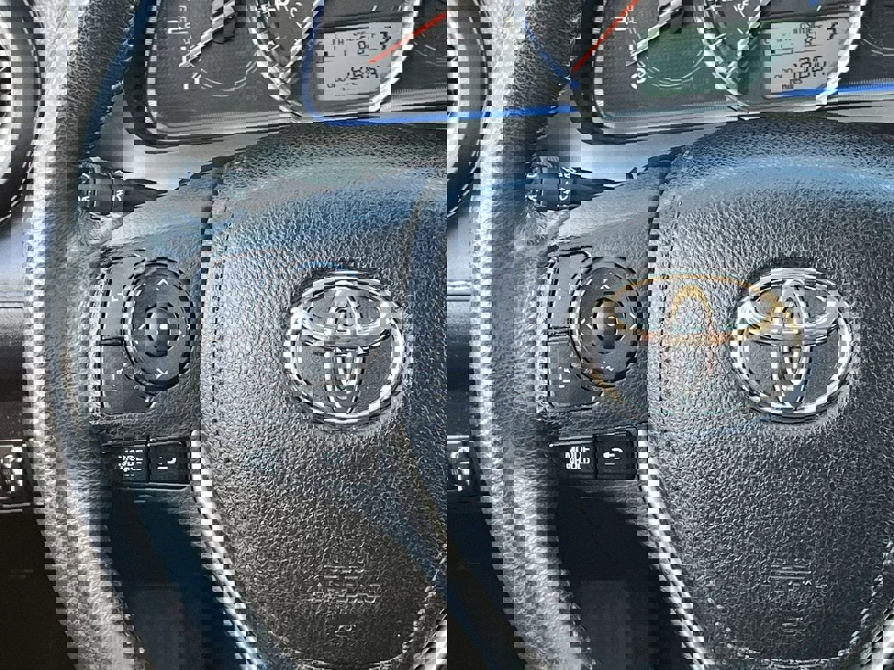 Used 2014 Toyota RAV4 Limited w/ Technology Package image 13