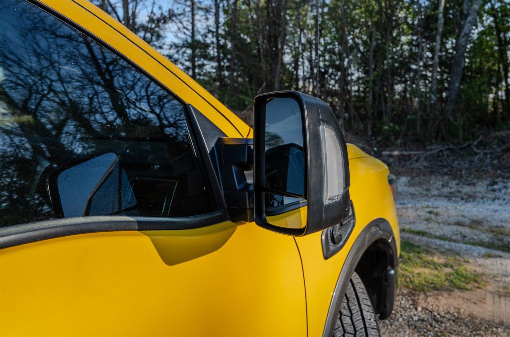 Used 2018 Nissan Titan PRO-4X image 12