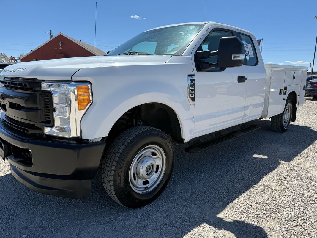 Used 2017 Ford F250 XL w/ Power Equipment Group AWD/4WD image 5