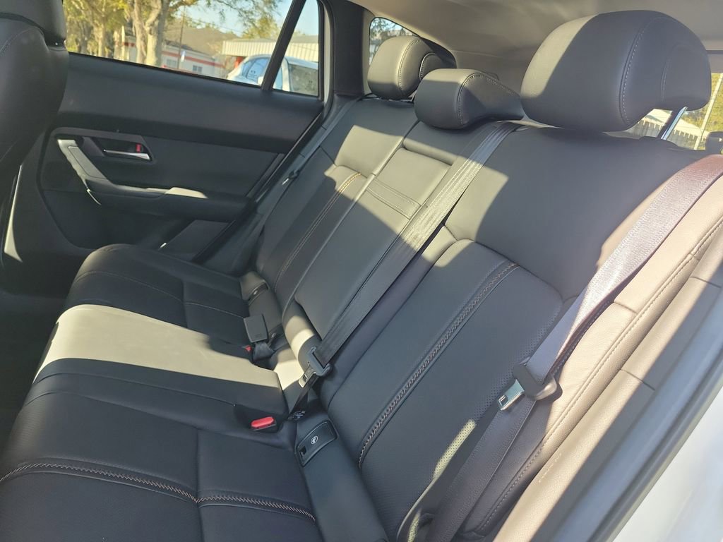 Certified 2025 MAZDA CX-50 AWD 2.5 S w/ Weather Package image 13