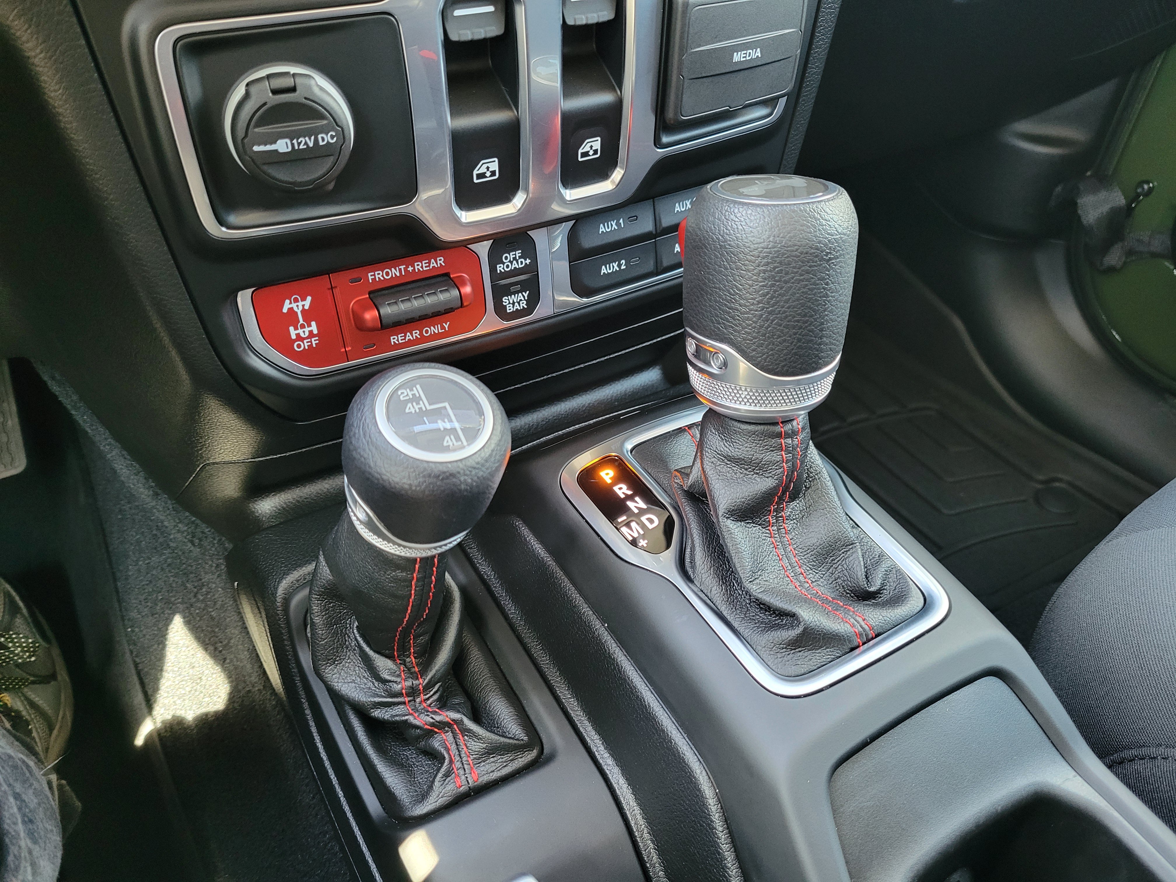 Used 2021 Jeep Wrangler Rubicon AWD/4WD image 18