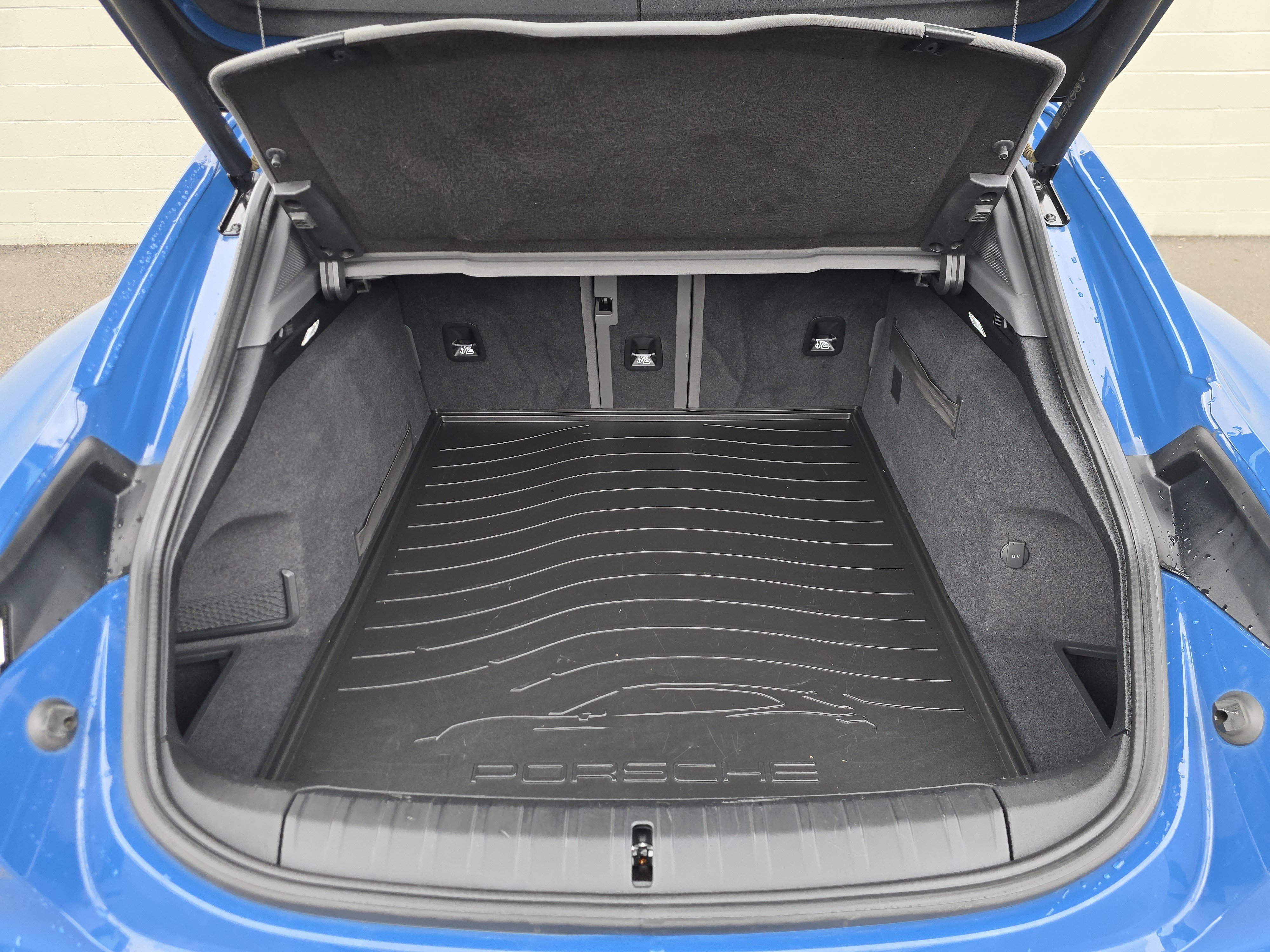 Certified 2021 Porsche Taycan 4 Cross Turismo image 15