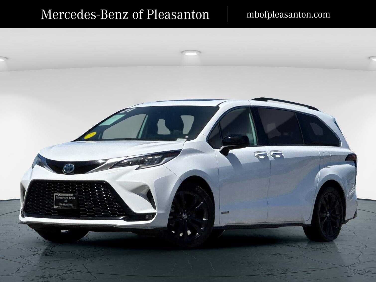 Used 2021 Toyota Sienna XSE FWD image 43