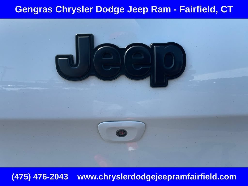 Used 2017 Jeep Cherokee High Altitude AWD/4WD image 29