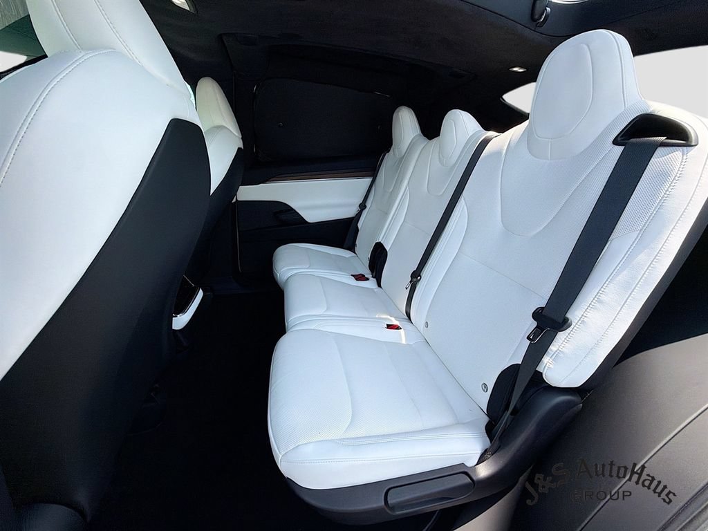 Used 2022 Tesla Model X AWD/4WD image 27