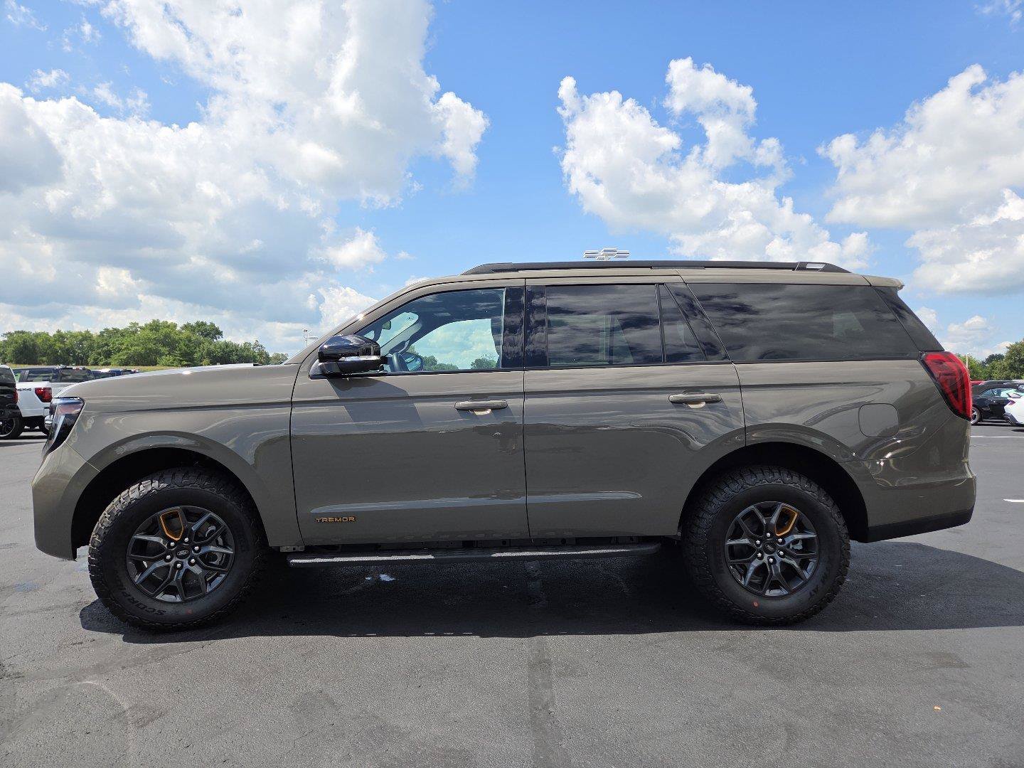 New 2027 Ford Expedition Tremor w/ Driver's Package AWD/4WD image 15