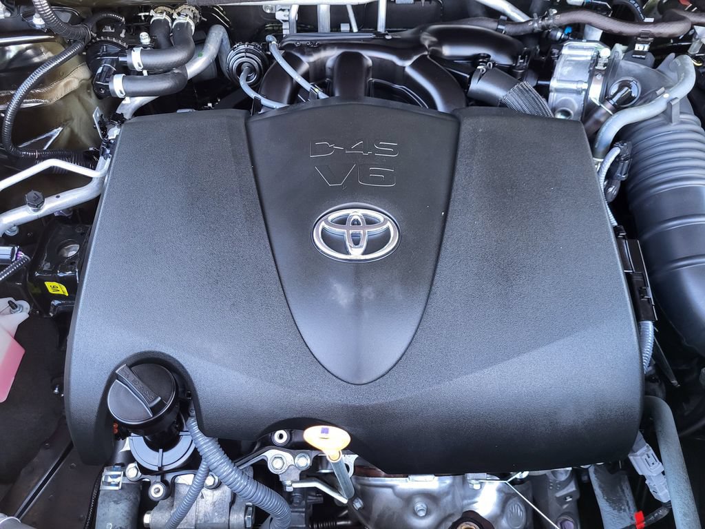 Used 2021 Toyota Highlander LE AWD/4WD image 20