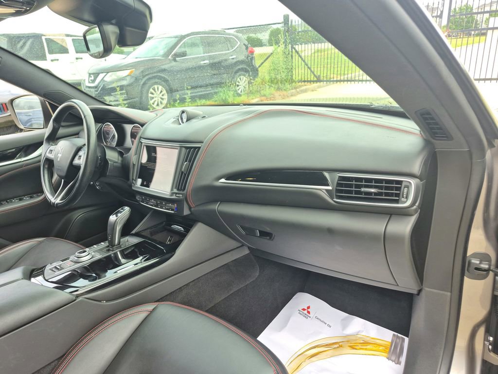 Used 2021 Maserati Levante AWD/4WD image 22