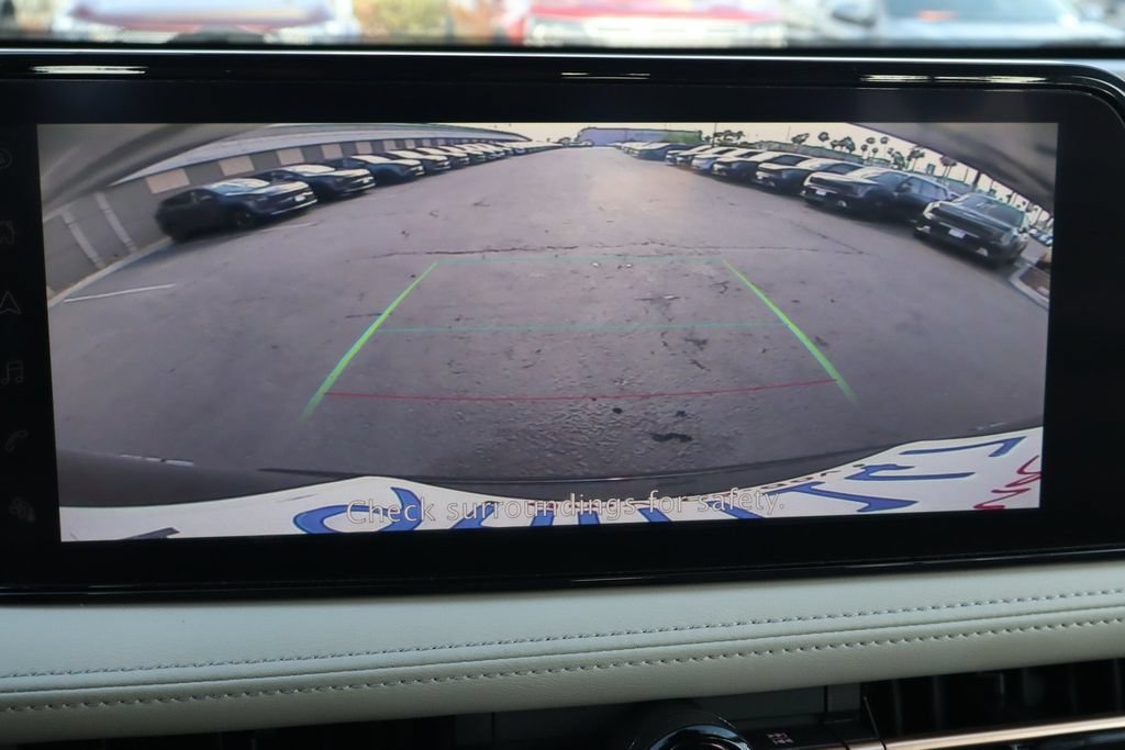 Used 2023 Nissan Ariya FWD image 24