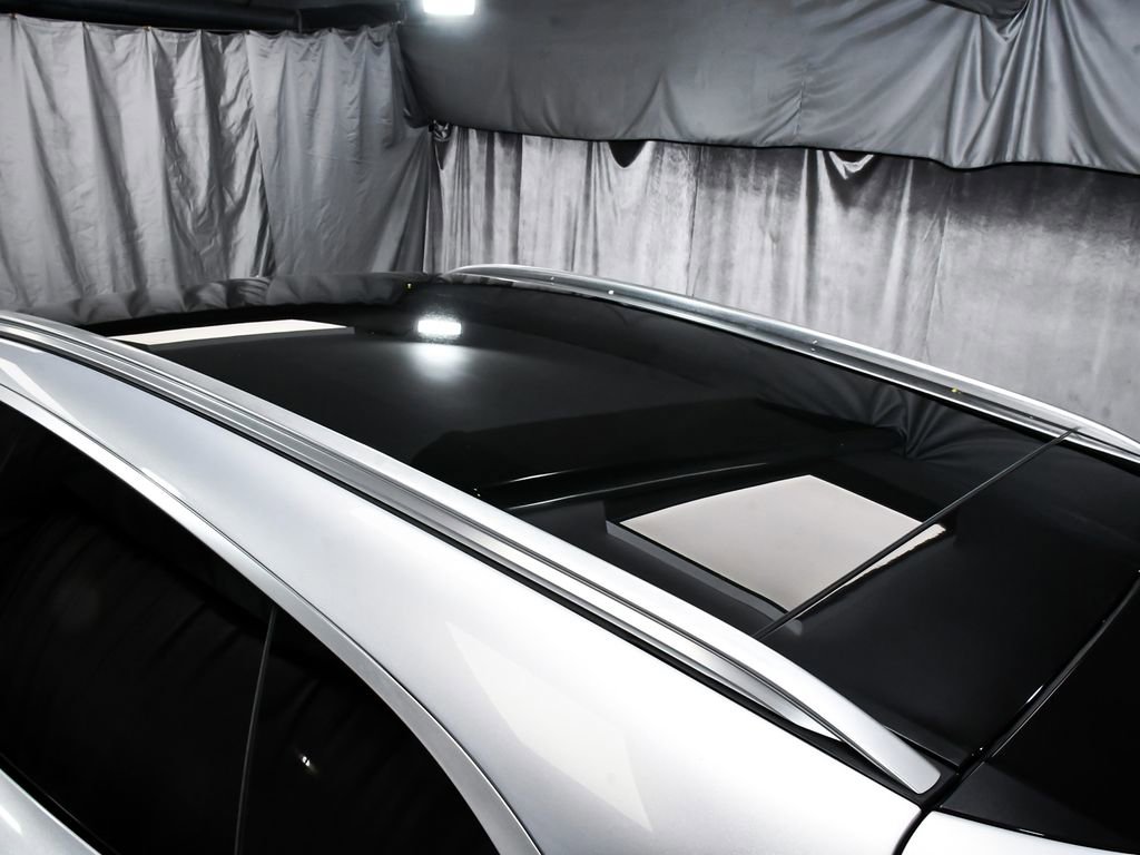 Used 2021 Aston Martin DBX image 79