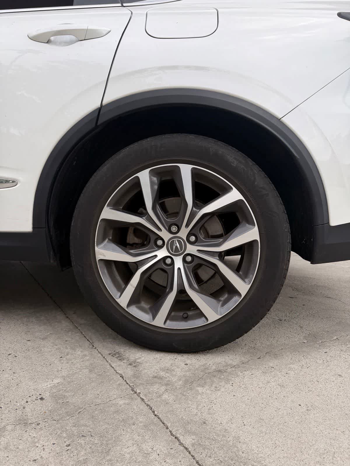 Used 2022 Acura MDX SH-AWD w/ Technology Package image 21