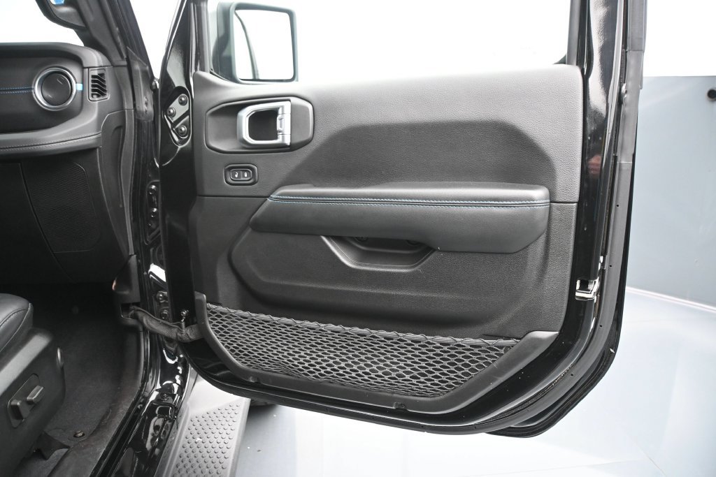 Used 2024 Jeep Wrangler High Altitude AWD/4WD image 12