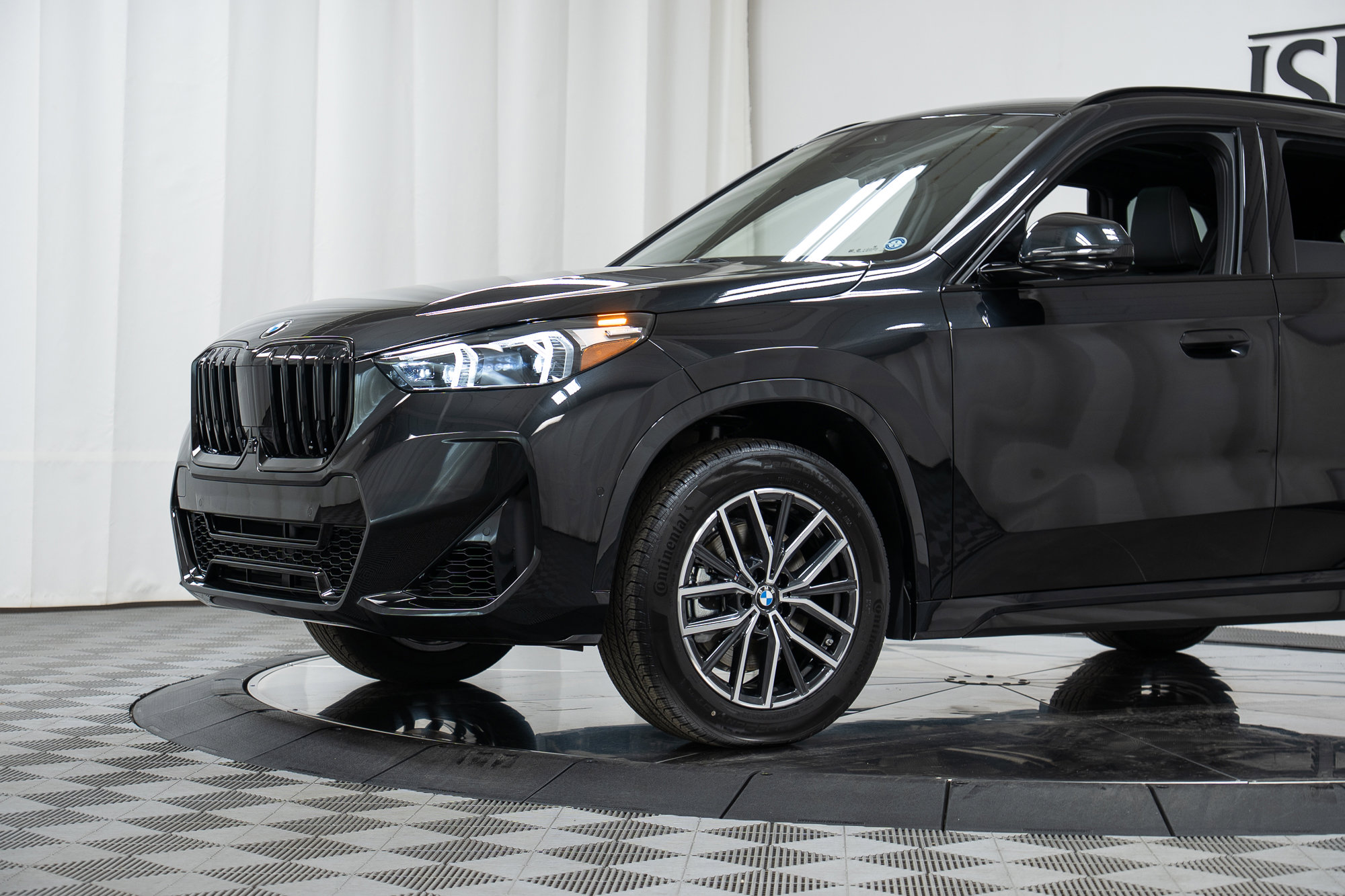 New 2026 BMW X1 xDrive28i w/ Technology Package AWD/4WD image 25