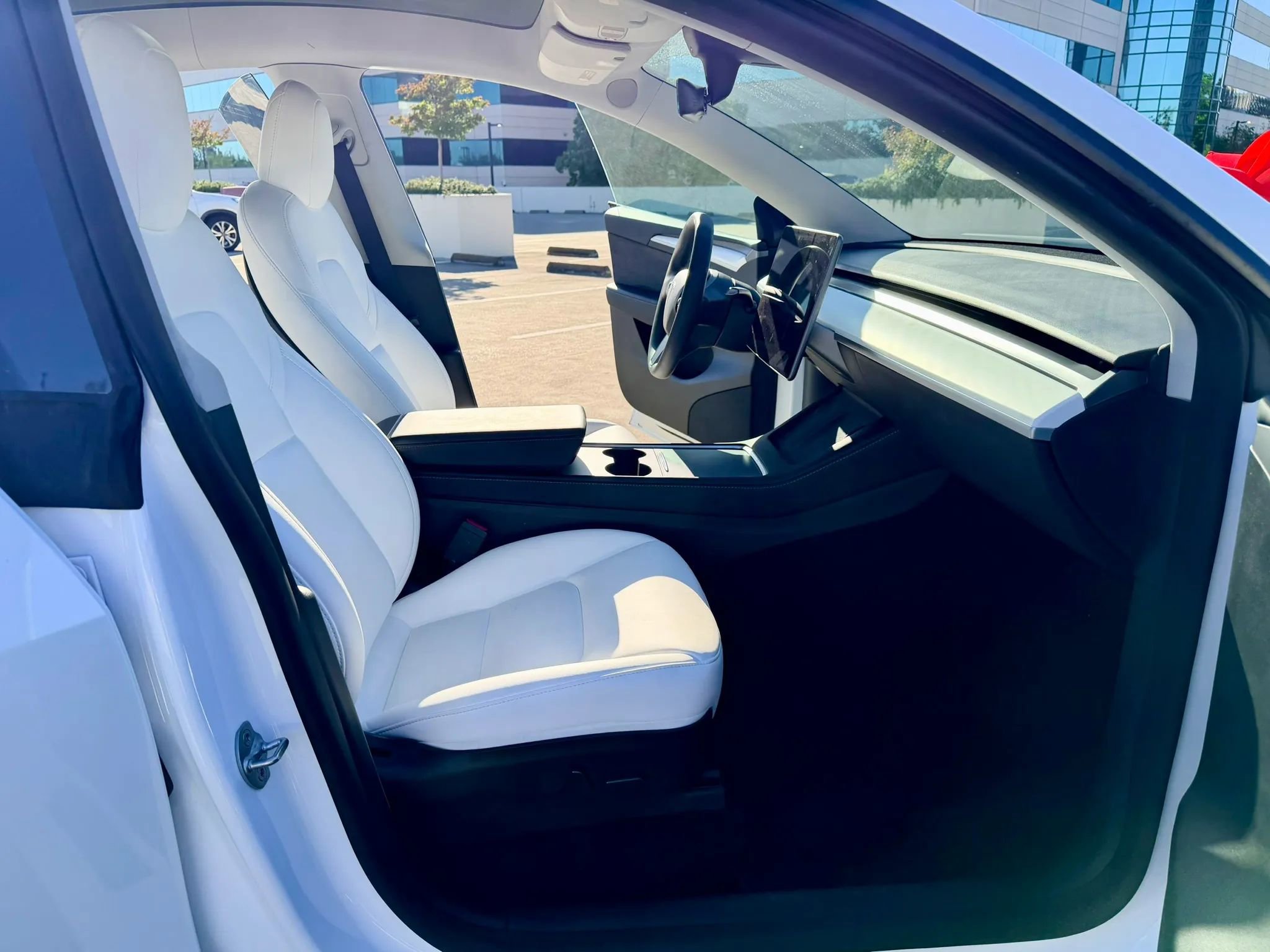 Used 2022 Tesla Model Y Performance image 18