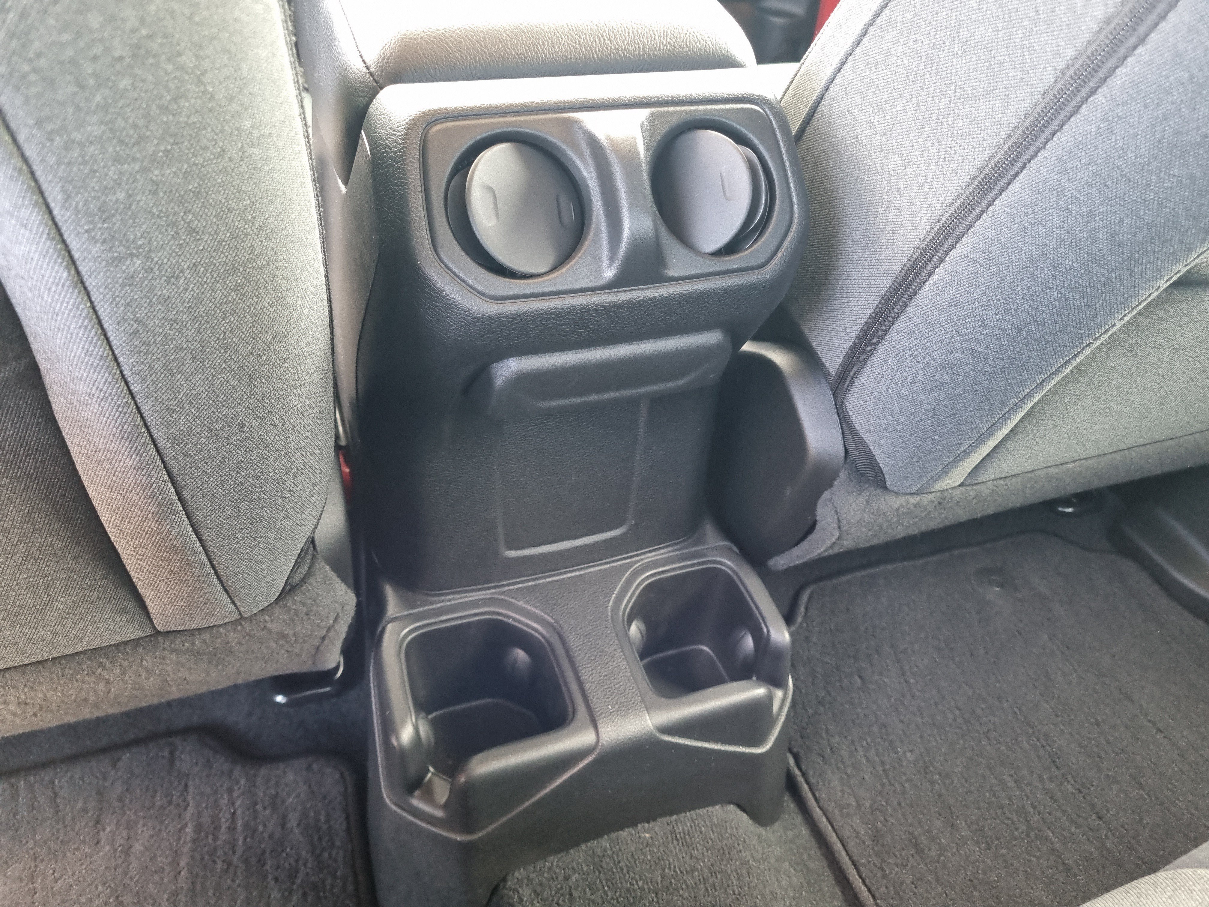 Used 2024 Jeep Gladiator Sport AWD/4WD image 12