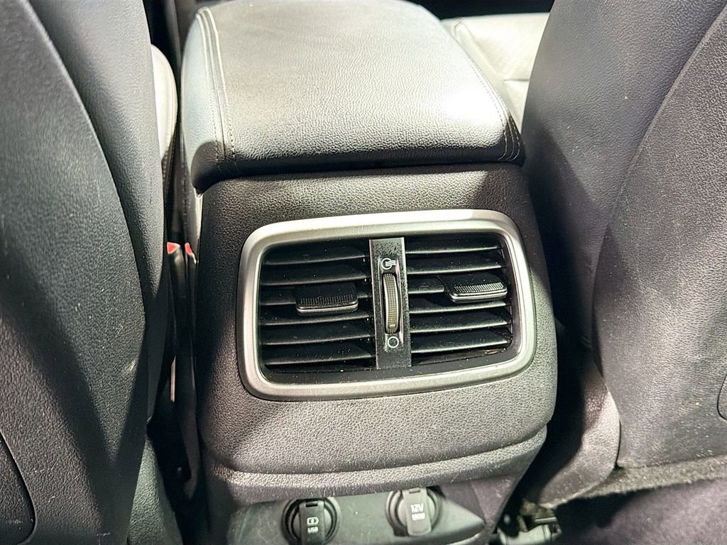 Used 2018 Kia Sorento EX image 25