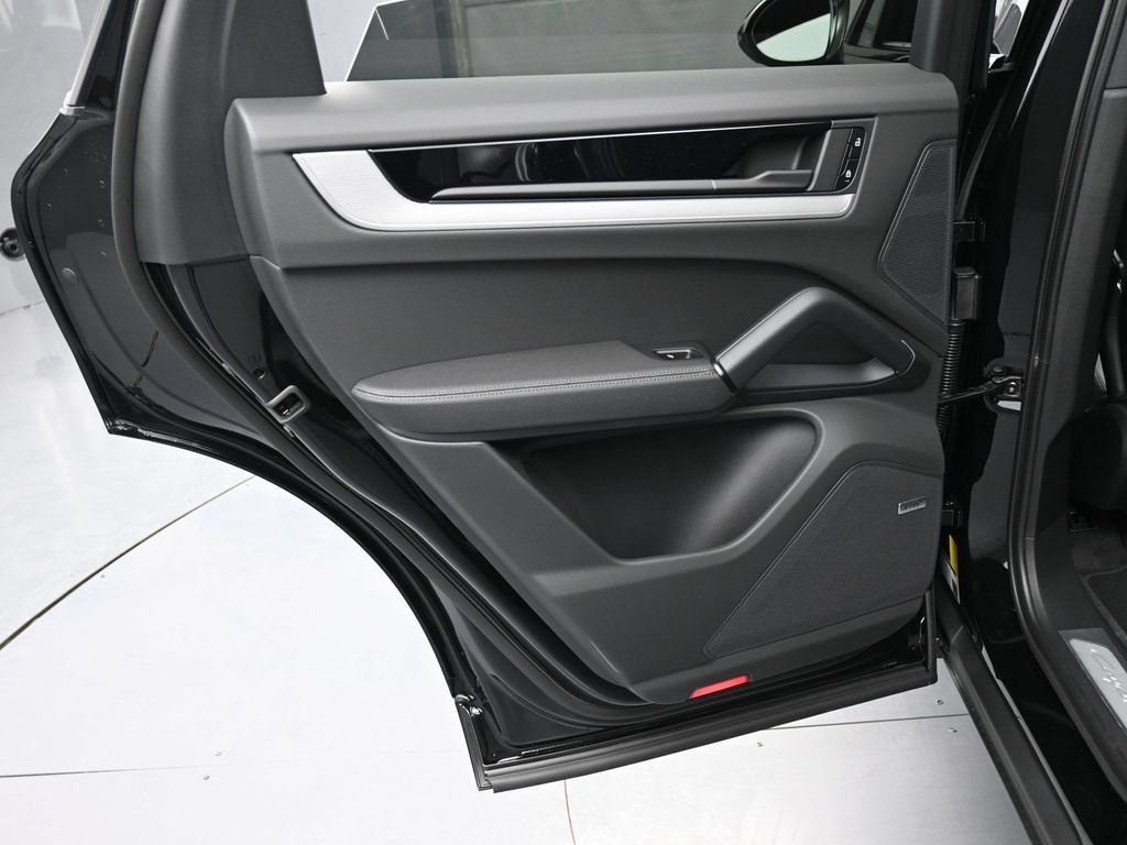 New 2026 Porsche Cayenne S AWD/4WD image 23