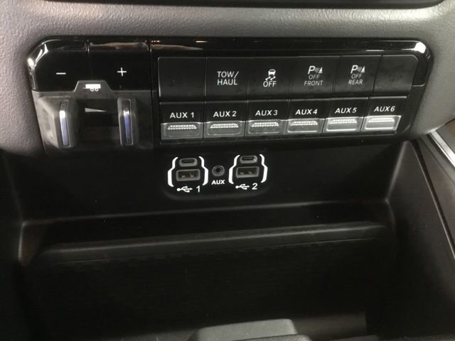 Used 2024 RAM 3500 Big Horn w/ Towing Technology Group image 28