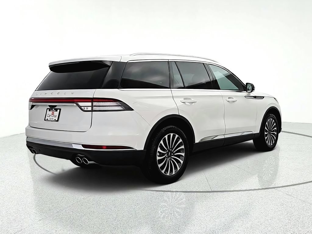 Used 2023 Lincoln Aviator AWD w/ Premium Package image 6