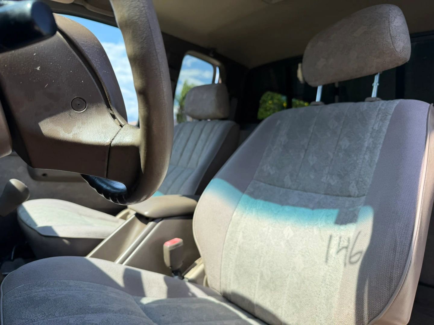 Used 2000 Toyota Tacoma 4x4 Xtracab image 10