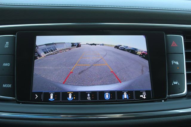 Used 2020 Buick Enclave Avenir w/ Avenir Technology Package AWD/4WD image 36