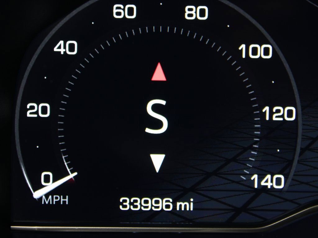 Used 2023 GMC Yukon SLT w/ Max Trailering Package image 13