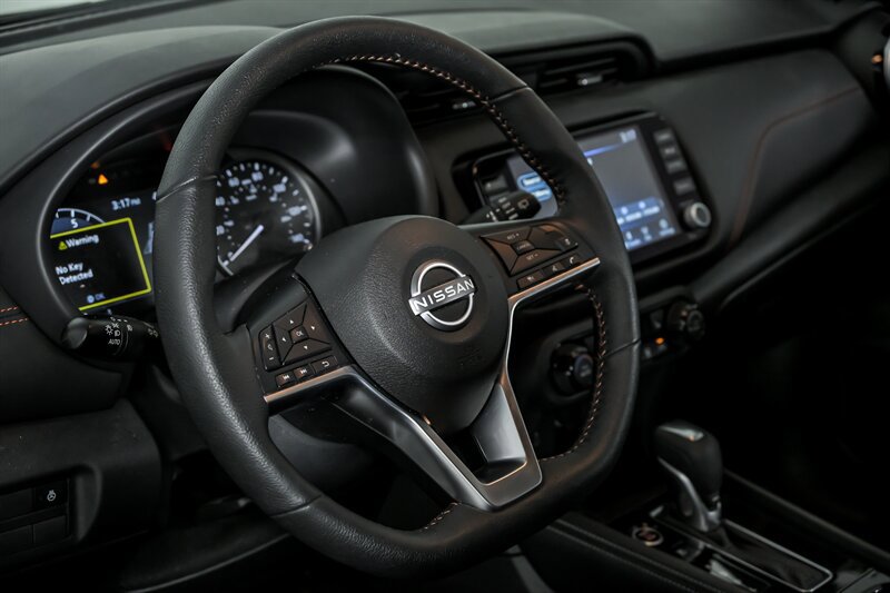 Used 2024 Nissan Kicks SR w/ SR Premium Package image 20