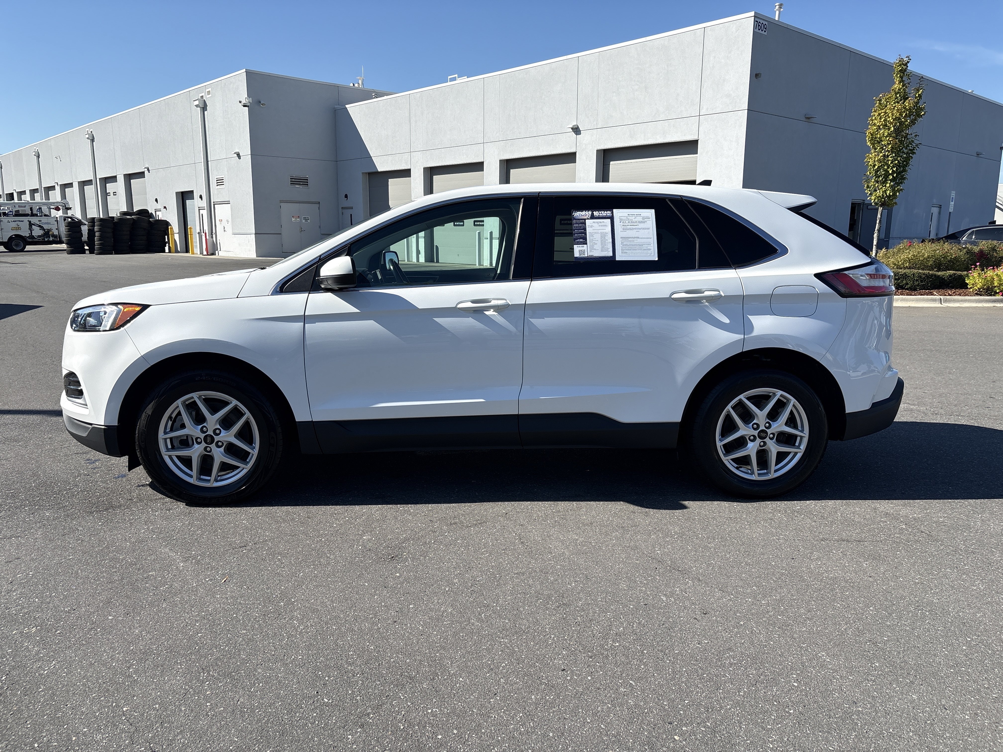 Used 2024 Ford Edge SEL AWD/4WD image 6