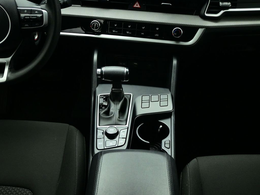 Certified 2024 Kia Sportage LX image 36