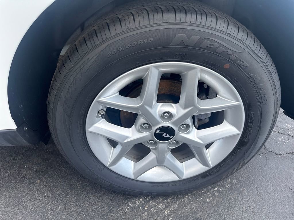 Used 2025 Kia Soul LX w/ LX Technology Package image 31