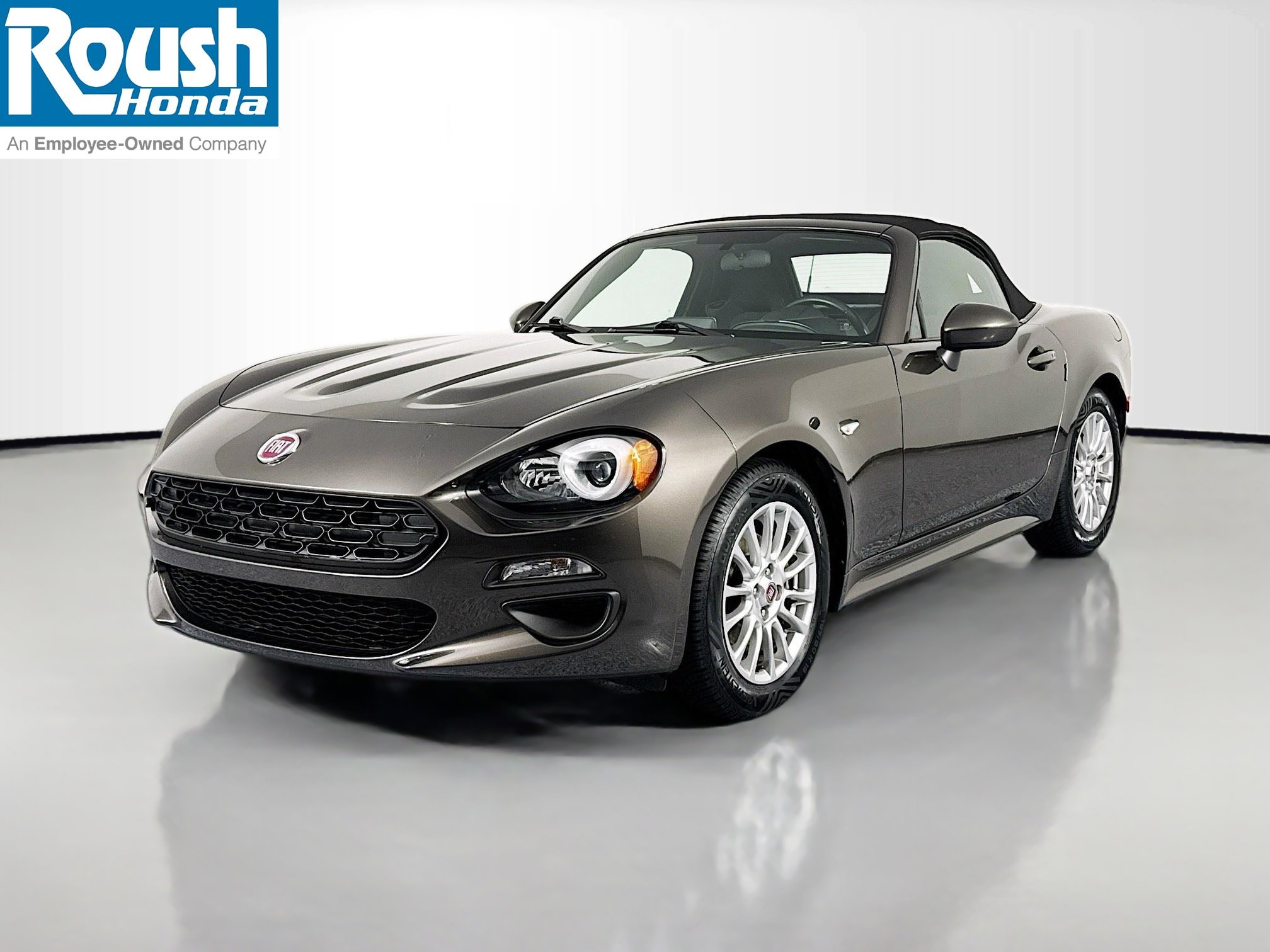 Used 2017 FIAT 124 Spider Classica