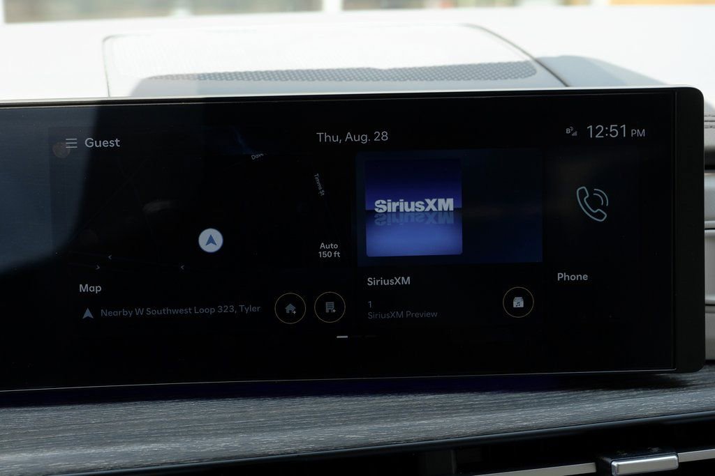 Used 2024 Hyundai Santa Fe Limited image 30