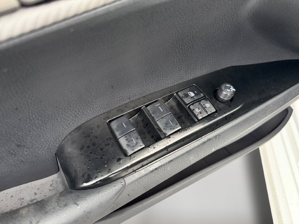 Used 2026 Toyota Camry SE FWD image 21