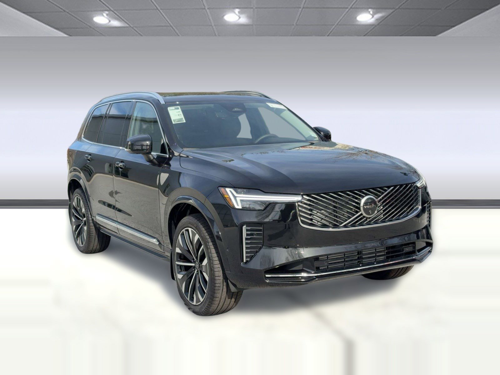 New 2026 Volvo XC90 T8 Plus w/ Protection Package image 7